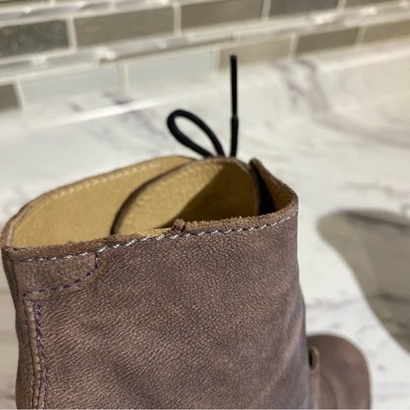 Fly London‎ - Picture 6 of 16